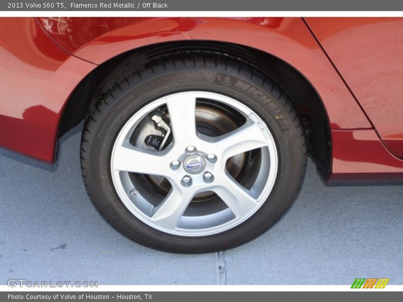 Flamenco Red Metallic / Off Black 2013 Volvo S60 T5