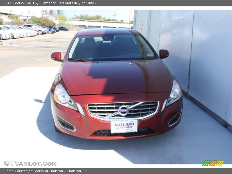 Flamenco Red Metallic / Off Black 2013 Volvo S60 T5