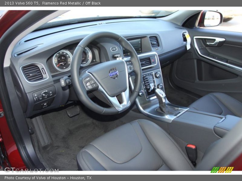 Flamenco Red Metallic / Off Black 2013 Volvo S60 T5