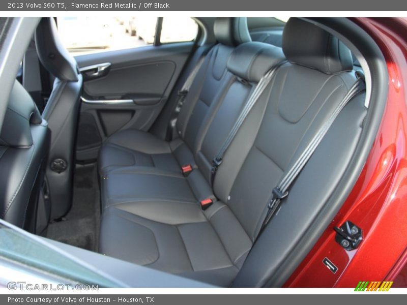 Flamenco Red Metallic / Off Black 2013 Volvo S60 T5