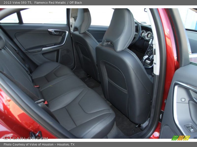 Flamenco Red Metallic / Off Black 2013 Volvo S60 T5