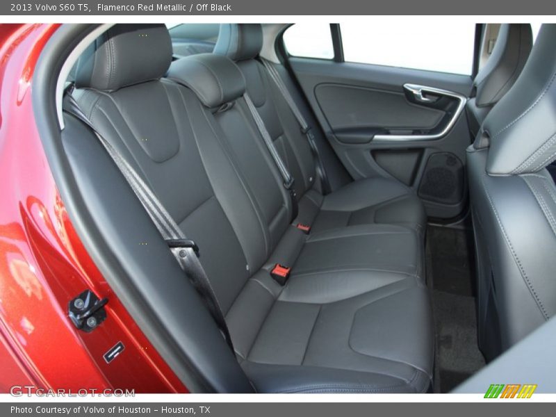 Flamenco Red Metallic / Off Black 2013 Volvo S60 T5