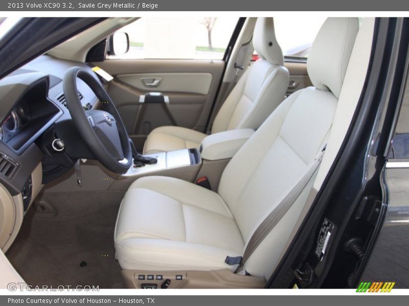 Front Seat of 2013 XC90 3.2