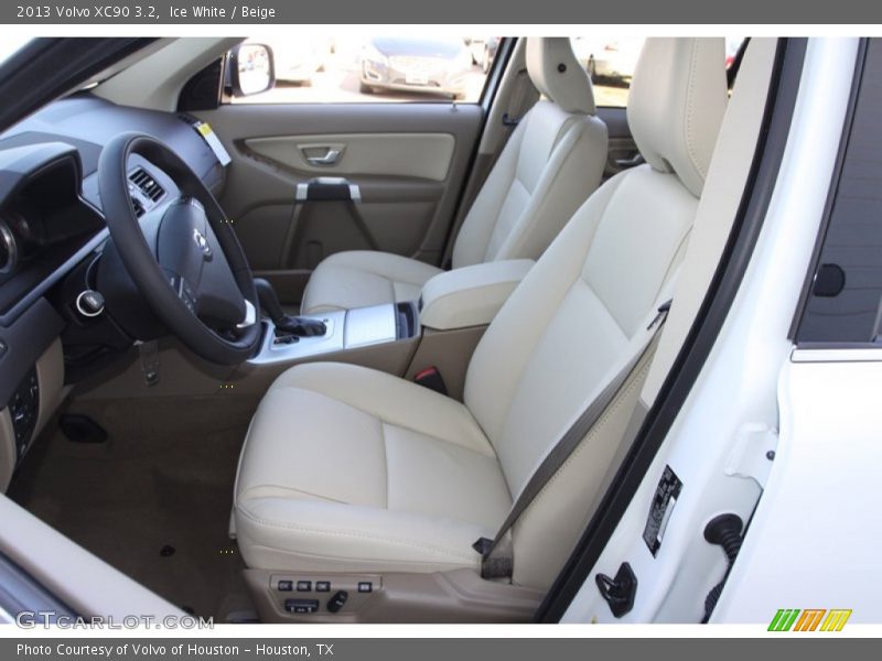 Ice White / Beige 2013 Volvo XC90 3.2