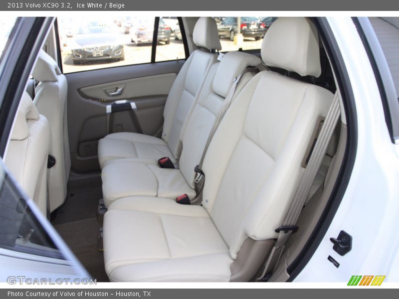 Ice White / Beige 2013 Volvo XC90 3.2