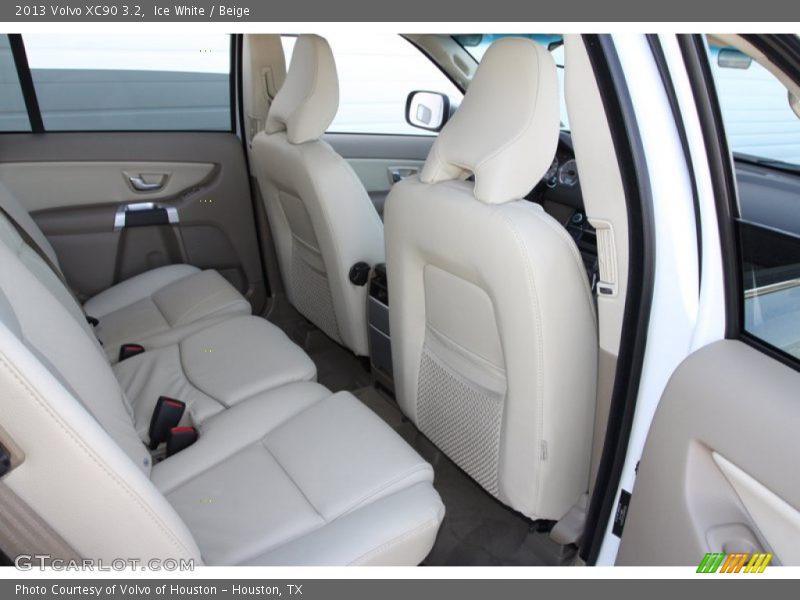 Ice White / Beige 2013 Volvo XC90 3.2