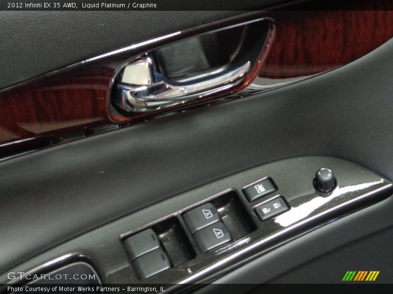 Controls of 2012 EX 35 AWD