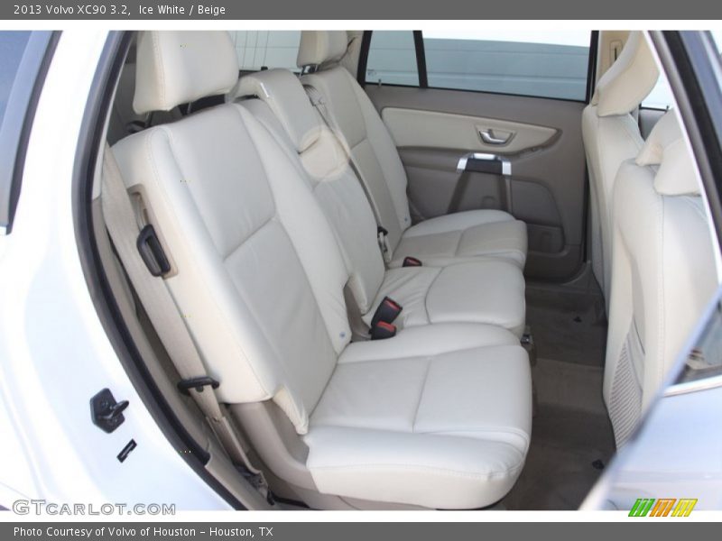 Ice White / Beige 2013 Volvo XC90 3.2