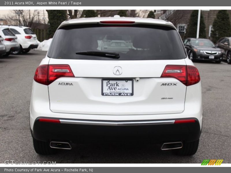 Aspen White Pearl / Taupe 2011 Acura MDX