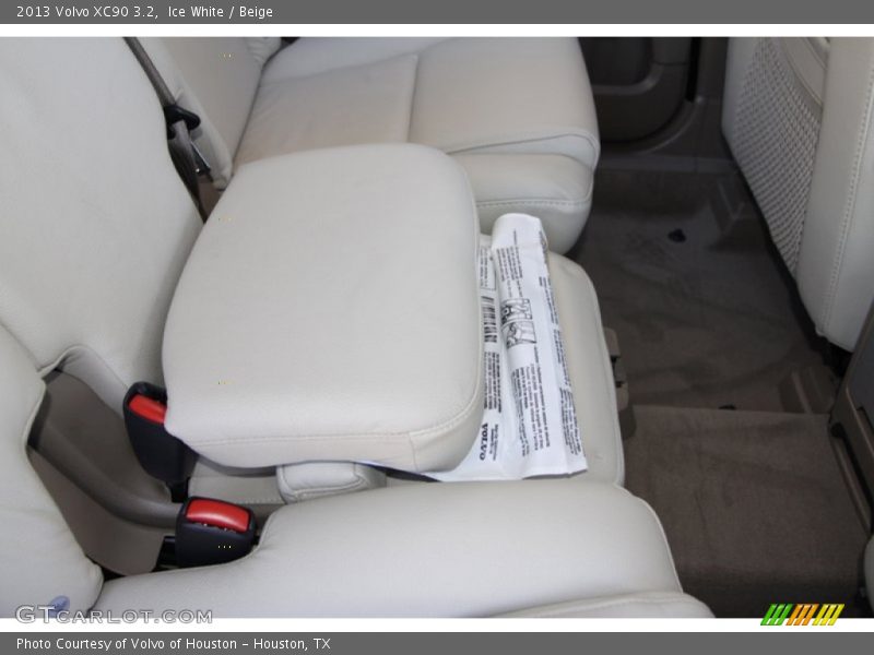 Ice White / Beige 2013 Volvo XC90 3.2