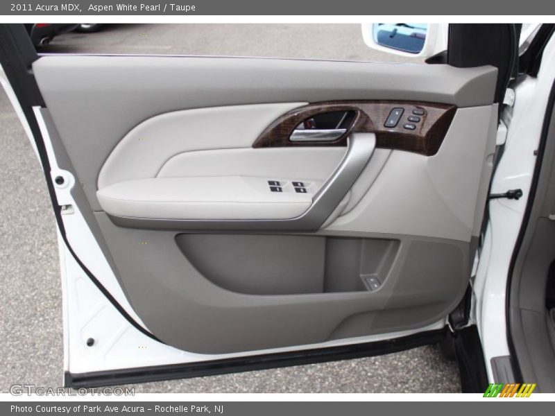 Aspen White Pearl / Taupe 2011 Acura MDX