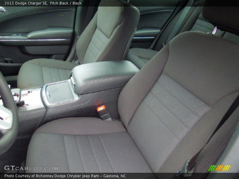Pitch Black / Black 2013 Dodge Charger SE