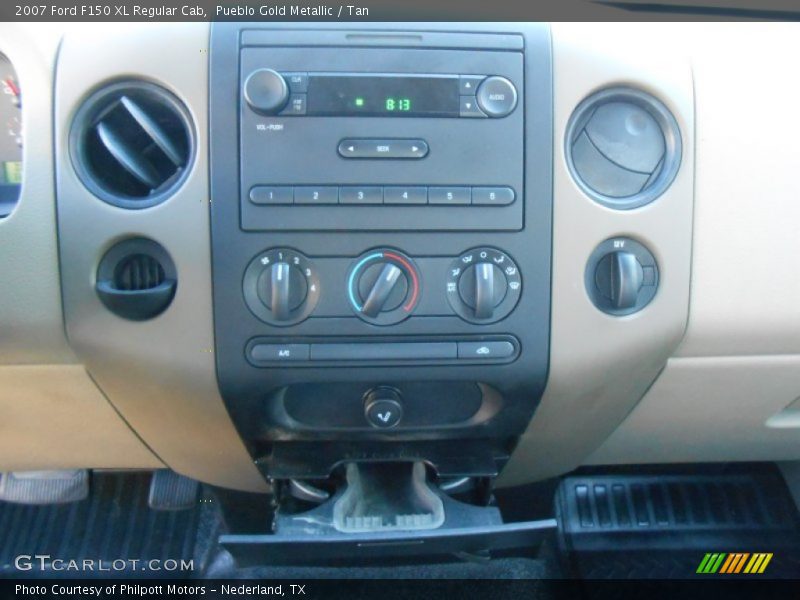 Controls of 2007 F150 XL Regular Cab
