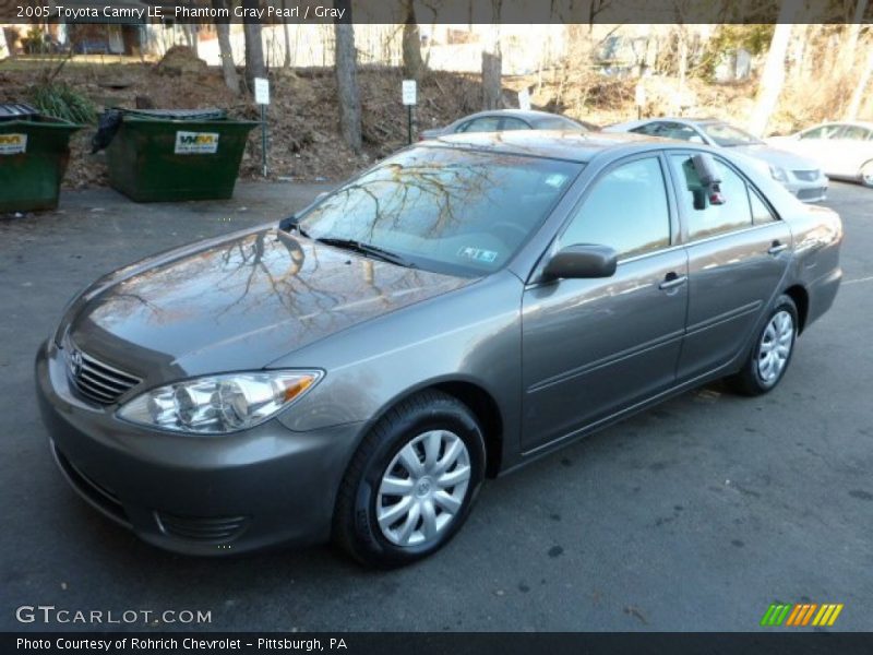 Phantom Gray Pearl / Gray 2005 Toyota Camry LE
