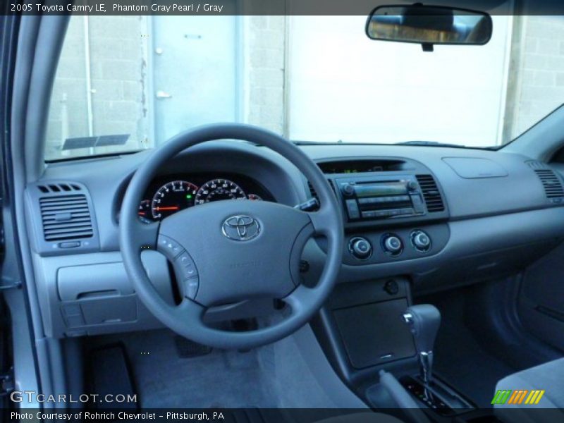 Phantom Gray Pearl / Gray 2005 Toyota Camry LE