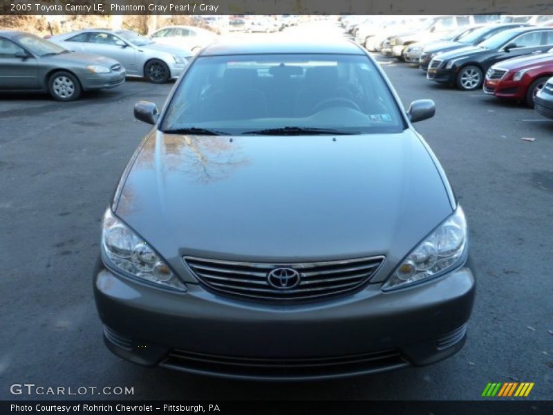 Phantom Gray Pearl / Gray 2005 Toyota Camry LE
