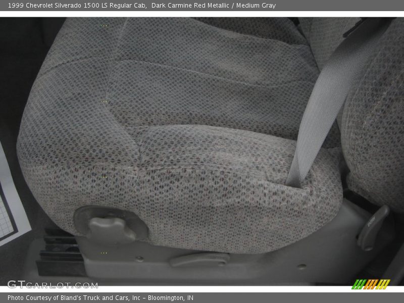 Dark Carmine Red Metallic / Medium Gray 1999 Chevrolet Silverado 1500 LS Regular Cab
