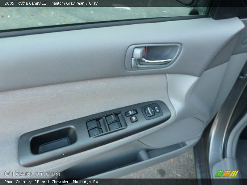 Phantom Gray Pearl / Gray 2005 Toyota Camry LE