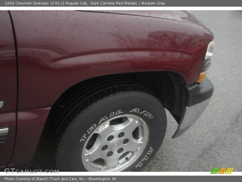 Dark Carmine Red Metallic / Medium Gray 1999 Chevrolet Silverado 1500 LS Regular Cab