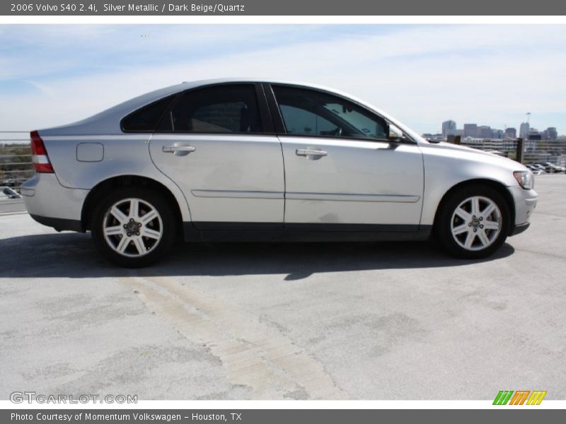 Silver Metallic / Dark Beige/Quartz 2006 Volvo S40 2.4i