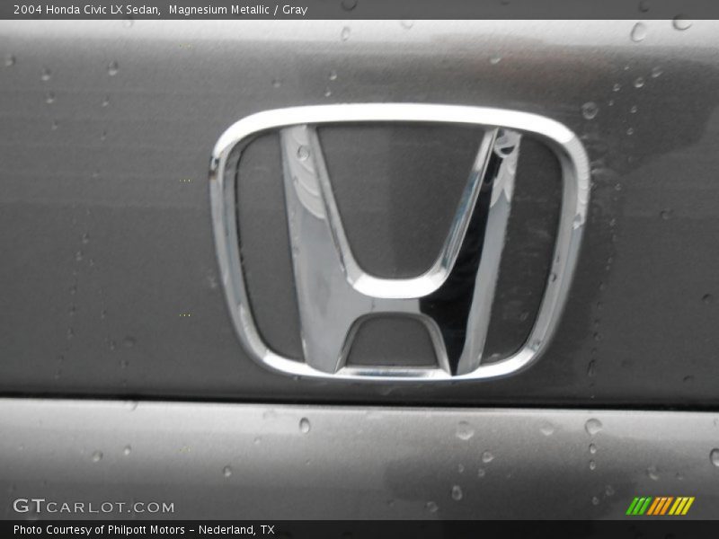 Magnesium Metallic / Gray 2004 Honda Civic LX Sedan
