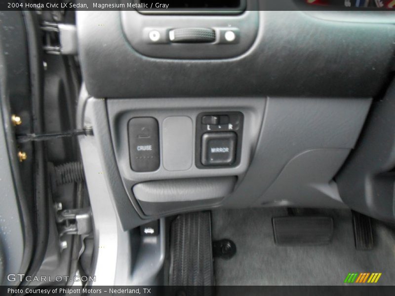 Magnesium Metallic / Gray 2004 Honda Civic LX Sedan