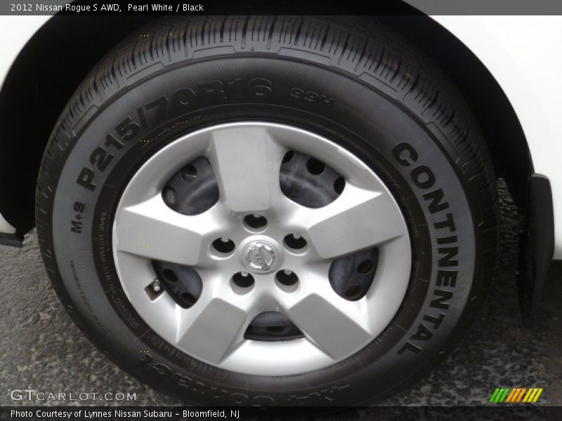 Pearl White / Black 2012 Nissan Rogue S AWD