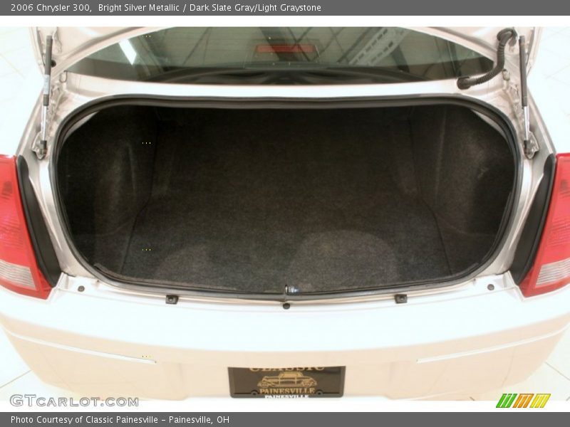Bright Silver Metallic / Dark Slate Gray/Light Graystone 2006 Chrysler 300