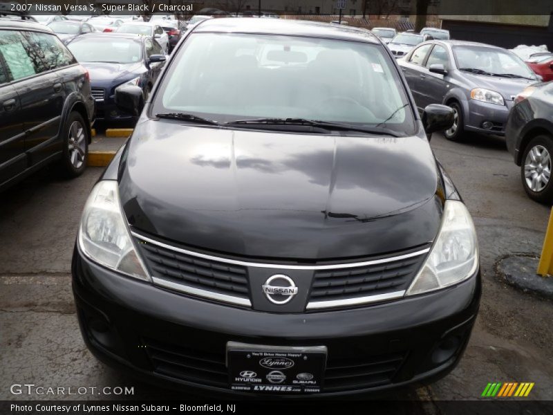 Super Black / Charcoal 2007 Nissan Versa S