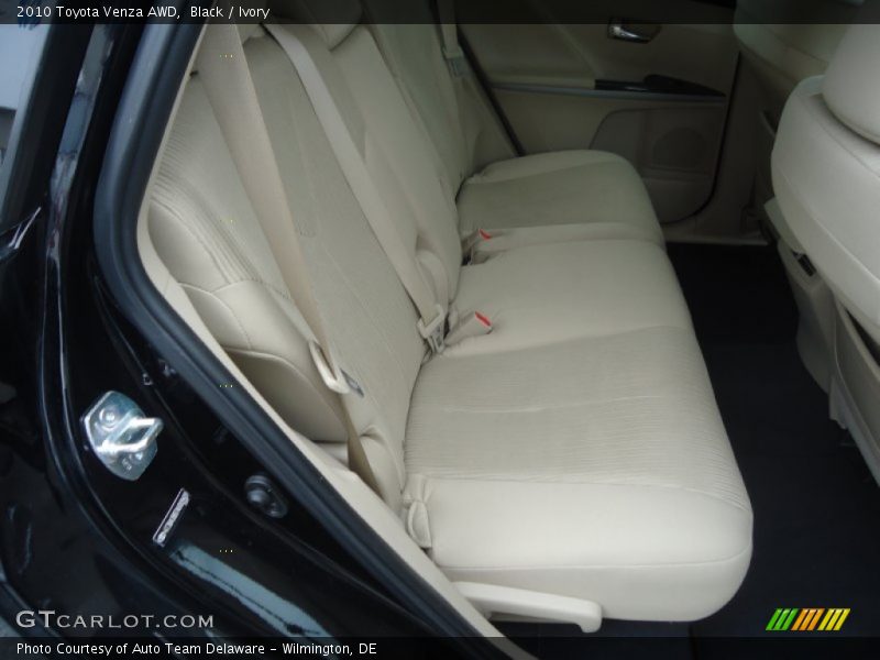 Black / Ivory 2010 Toyota Venza AWD
