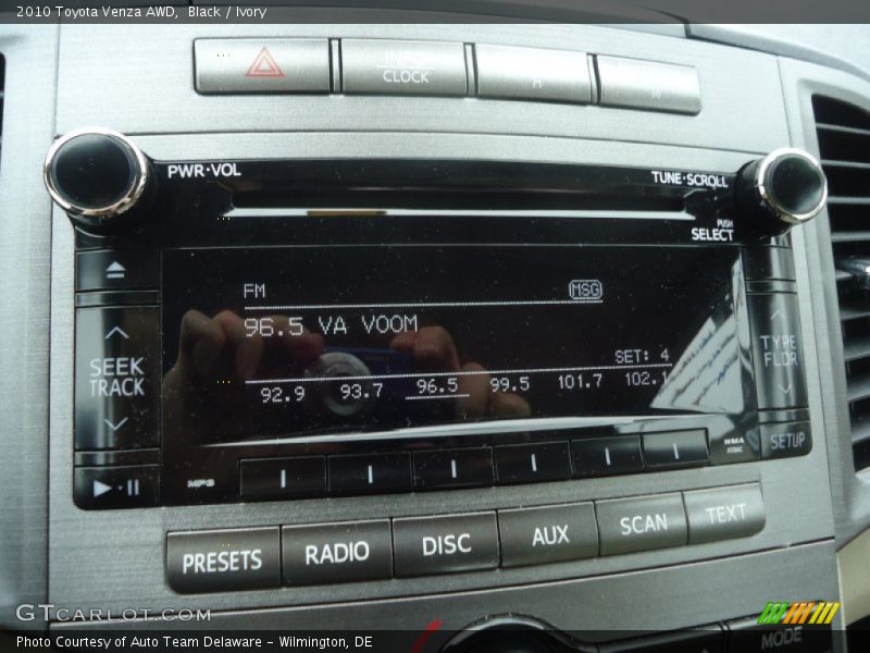 Black / Ivory 2010 Toyota Venza AWD