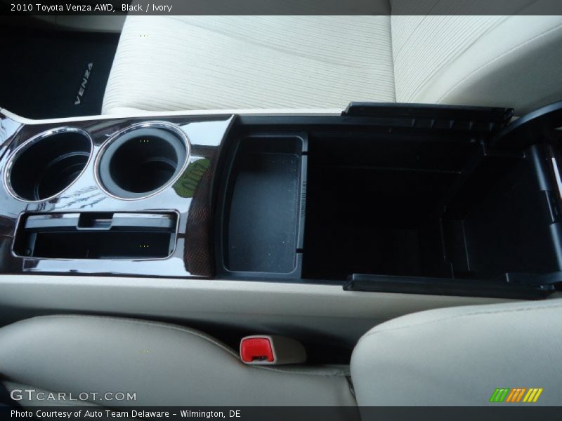 Black / Ivory 2010 Toyota Venza AWD