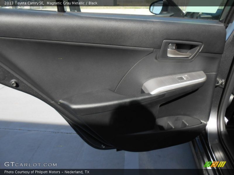 Magnetic Gray Metallic / Black 2013 Toyota Camry SE