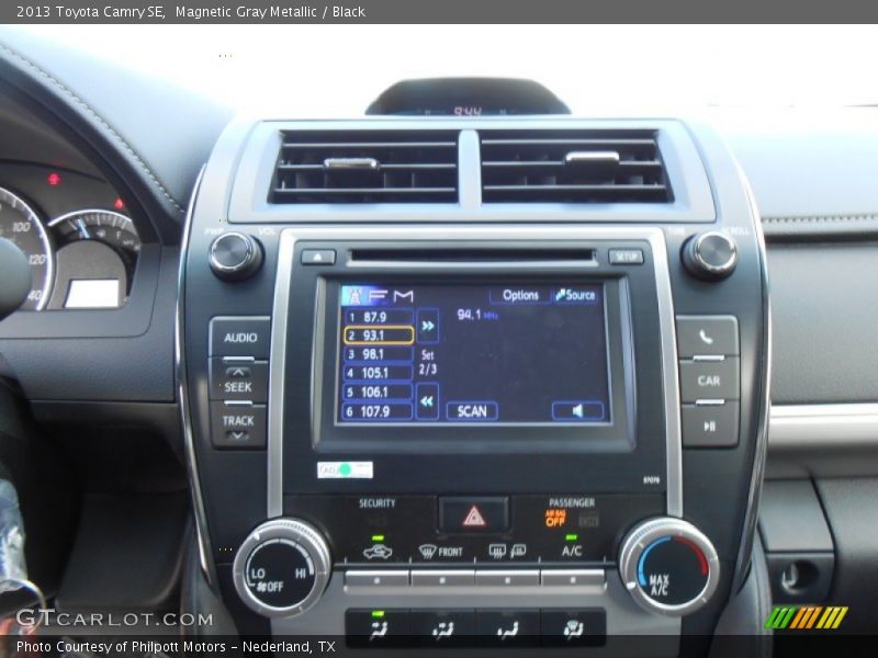 Magnetic Gray Metallic / Black 2013 Toyota Camry SE