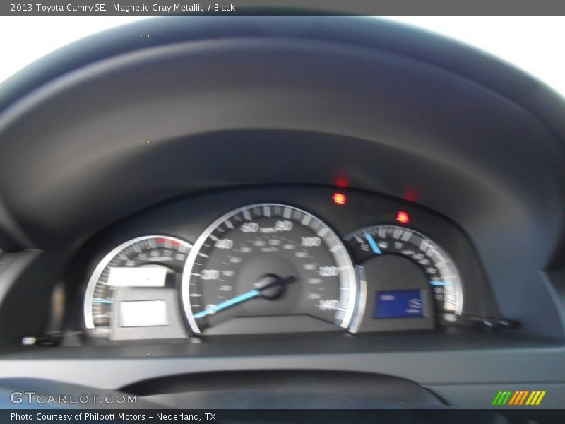 Magnetic Gray Metallic / Black 2013 Toyota Camry SE