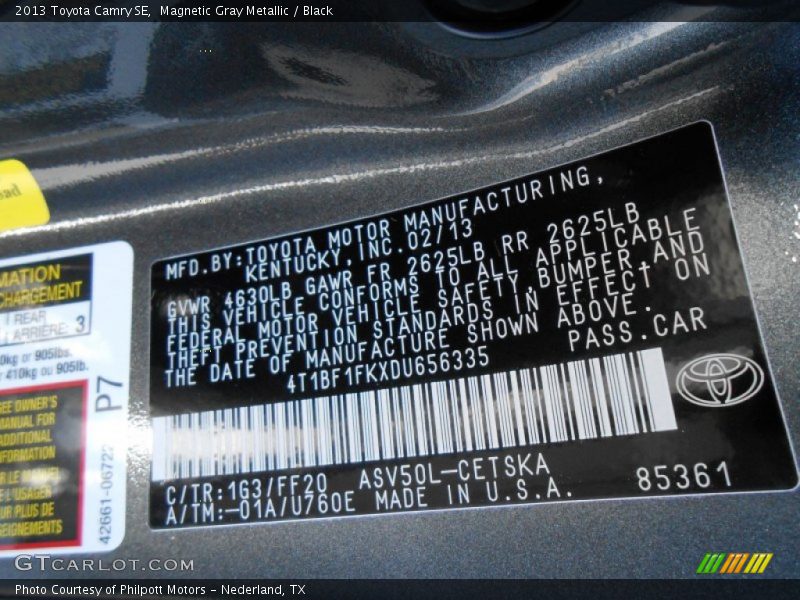 Magnetic Gray Metallic / Black 2013 Toyota Camry SE