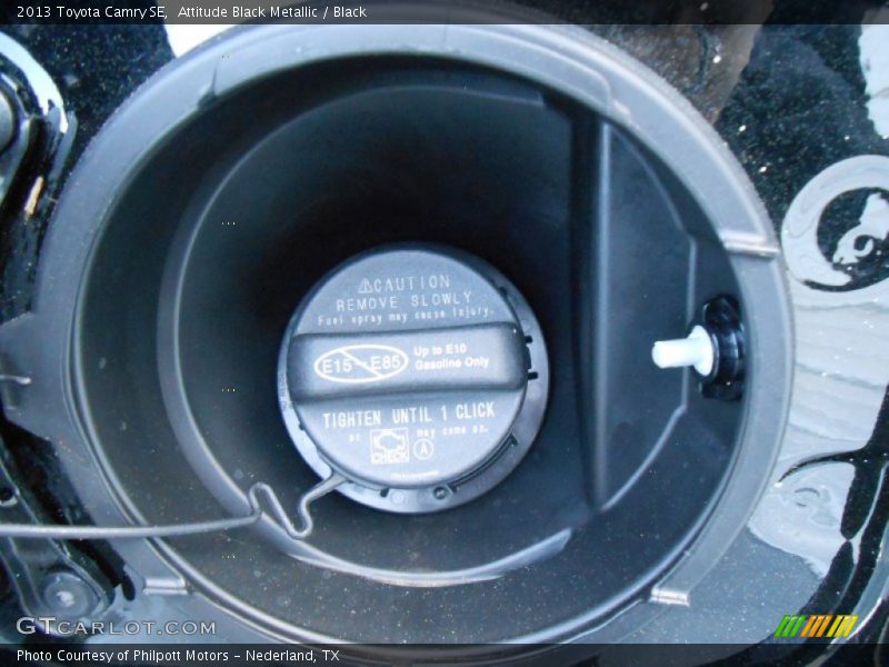 Attitude Black Metallic / Black 2013 Toyota Camry SE