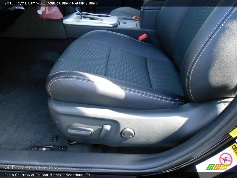 Attitude Black Metallic / Black 2013 Toyota Camry SE