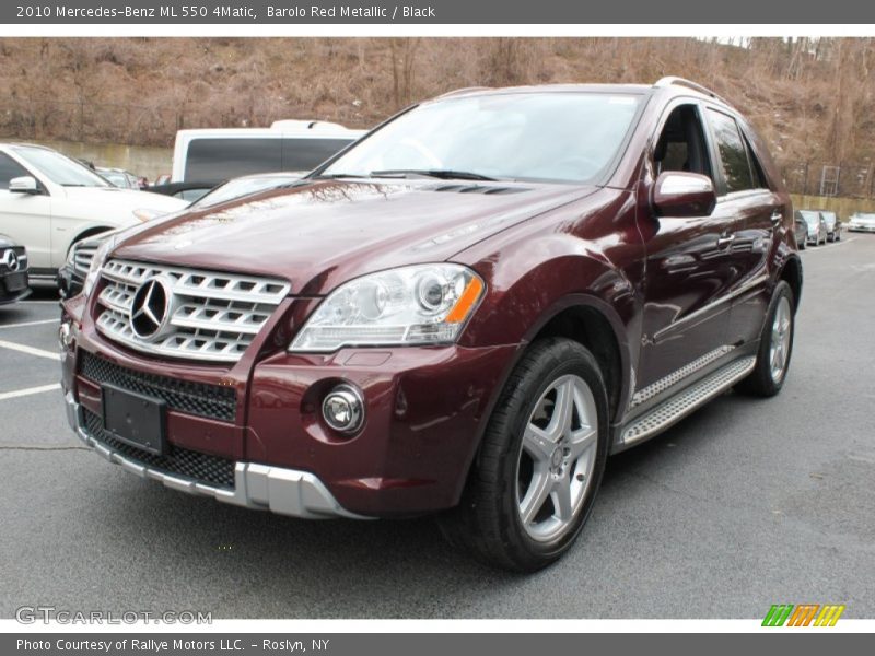 Front 3/4 View of 2010 ML 550 4Matic