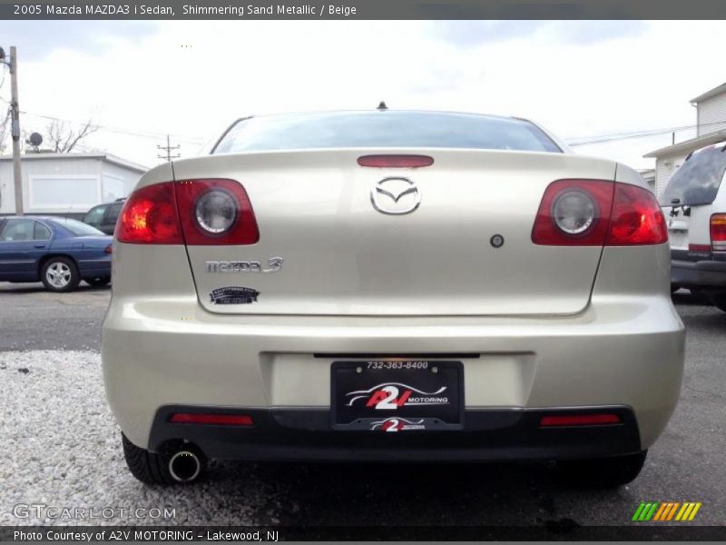 Shimmering Sand Metallic / Beige 2005 Mazda MAZDA3 i Sedan