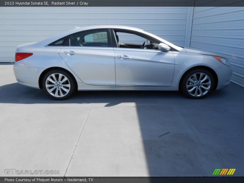 Radiant Silver / Gray 2013 Hyundai Sonata SE