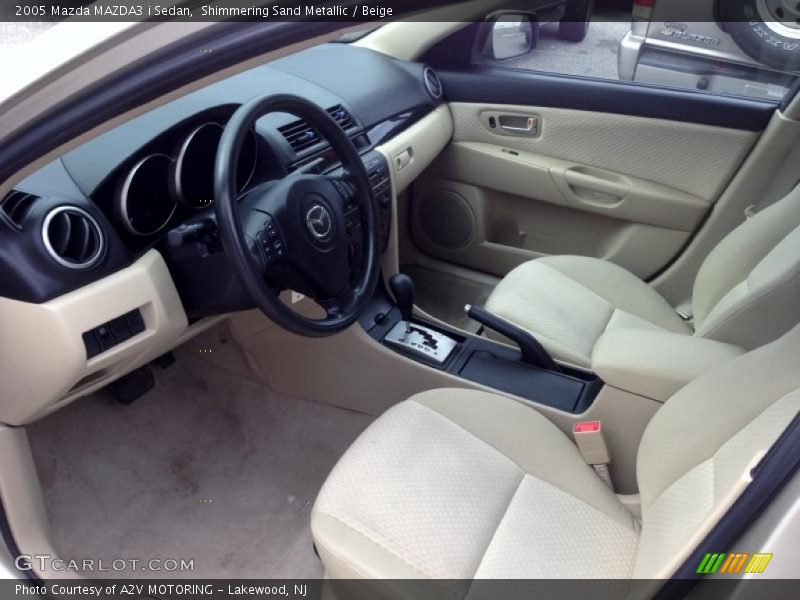 Shimmering Sand Metallic / Beige 2005 Mazda MAZDA3 i Sedan