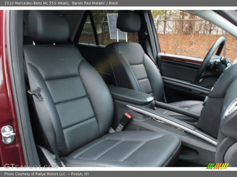 Front Seat of 2010 ML 550 4Matic