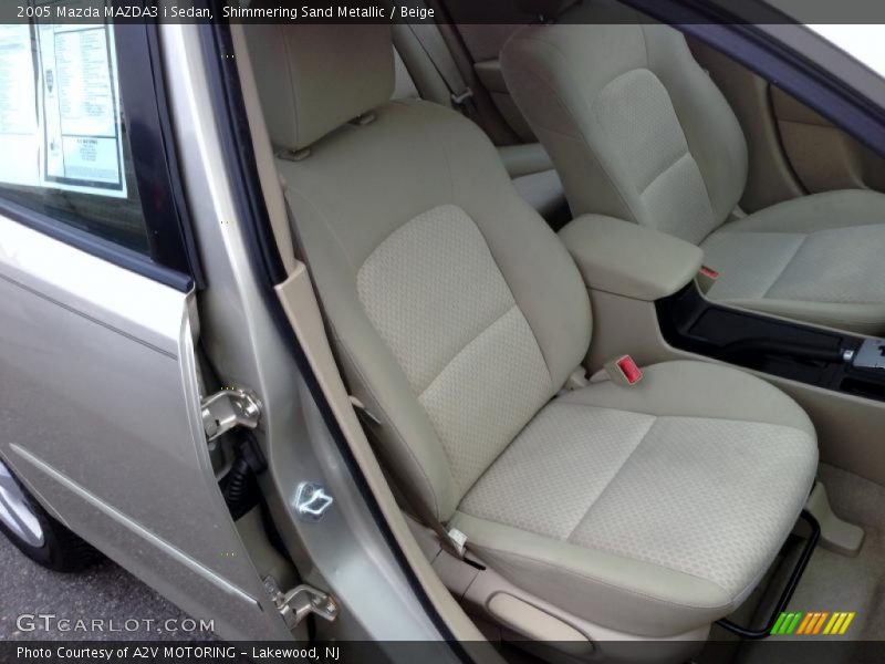 Shimmering Sand Metallic / Beige 2005 Mazda MAZDA3 i Sedan