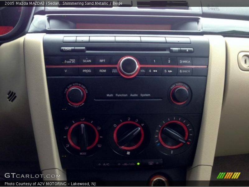 Shimmering Sand Metallic / Beige 2005 Mazda MAZDA3 i Sedan