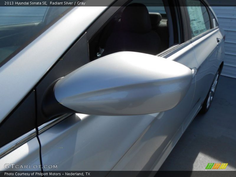 Radiant Silver / Gray 2013 Hyundai Sonata SE
