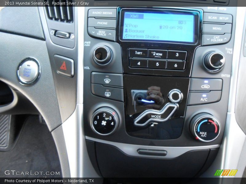 Radiant Silver / Gray 2013 Hyundai Sonata SE