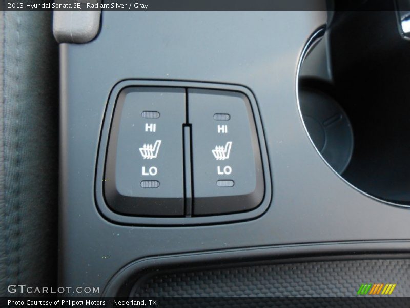 Radiant Silver / Gray 2013 Hyundai Sonata SE
