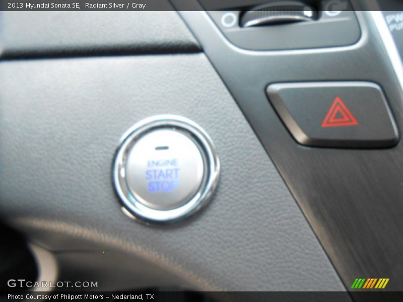Radiant Silver / Gray 2013 Hyundai Sonata SE