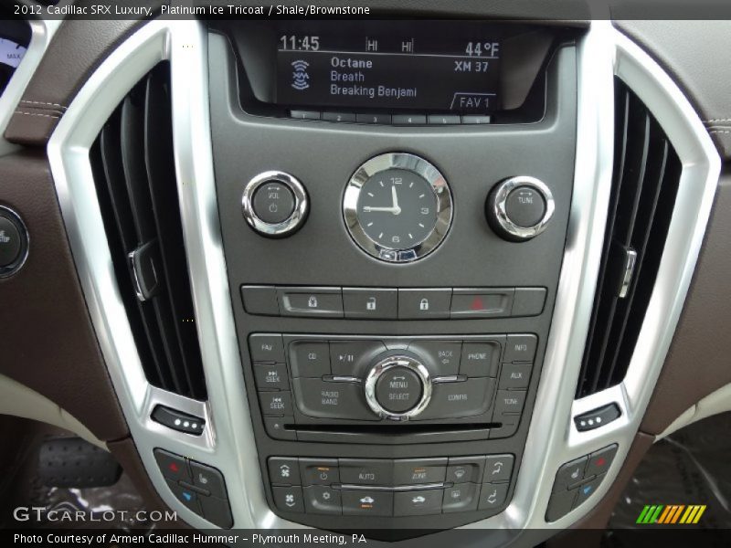 Controls of 2012 SRX Luxury